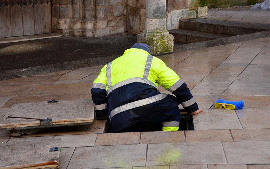 comment déboucher une douche Montfermeil